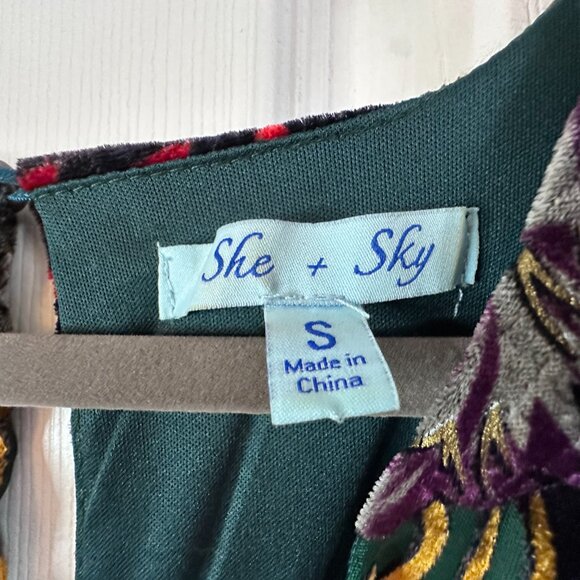 She + Sky Womens Small Floral Velvet Burnout Sleeveless Mini Dress Whimsigoth - Picture 3 of 10